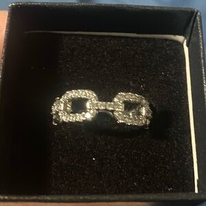 Brilliant crystal chain-link ring